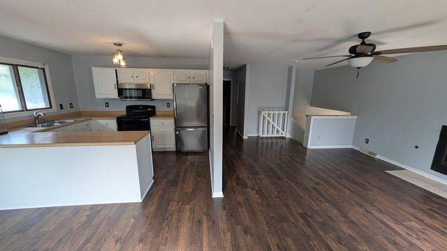 1609 N Main St, Rose Hill, KS 67133