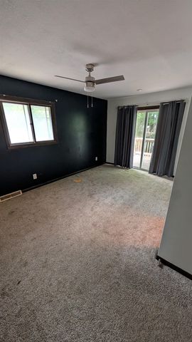 1609 N Main St, Rose Hill, KS 67133