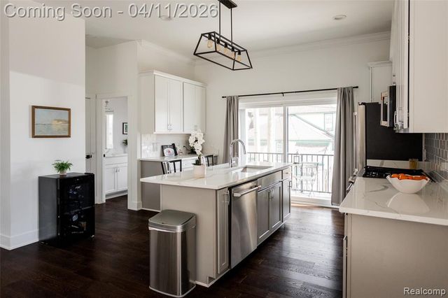 2037 11th Street 7, Detroit, MI 48216