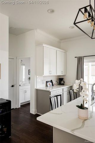 2037 11th Street 7, Detroit, MI 48216