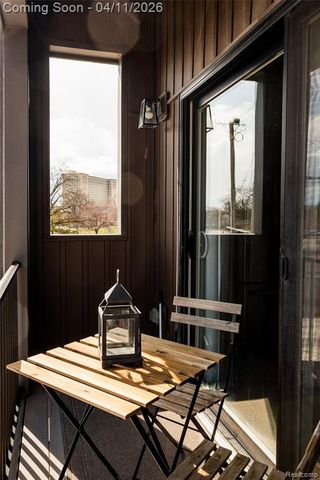 2037 11th Street 7, Detroit, MI 48216