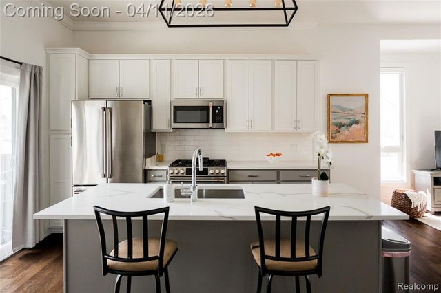 2037 11th Street 7, Detroit, MI 48216