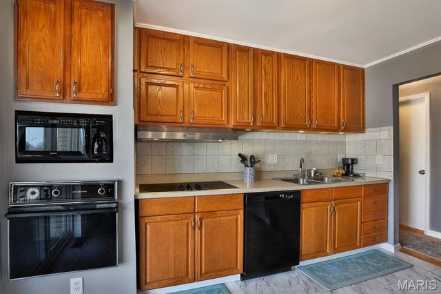 10379 Forest Brook Lane G, St Louis, MO 63146