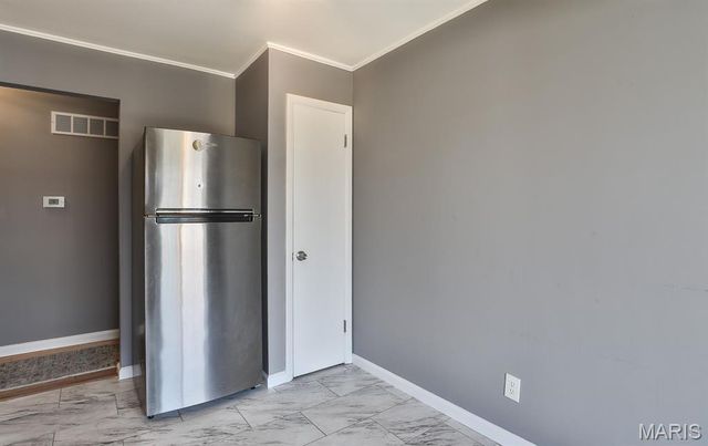 10379 Forest Brook Lane G, St Louis, MO 63146