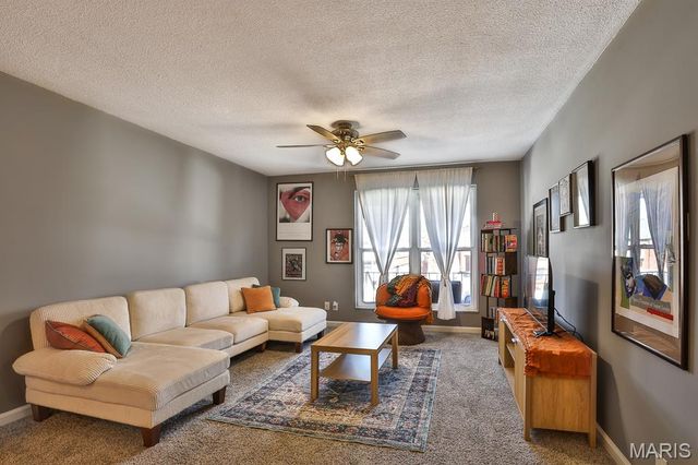 10379 Forest Brook Lane G, St Louis, MO 63146