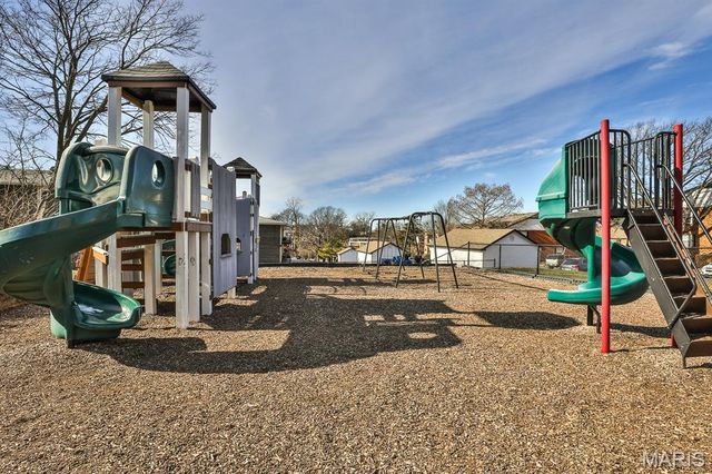 10379 Forest Brook Lane G, St Louis, MO 63146