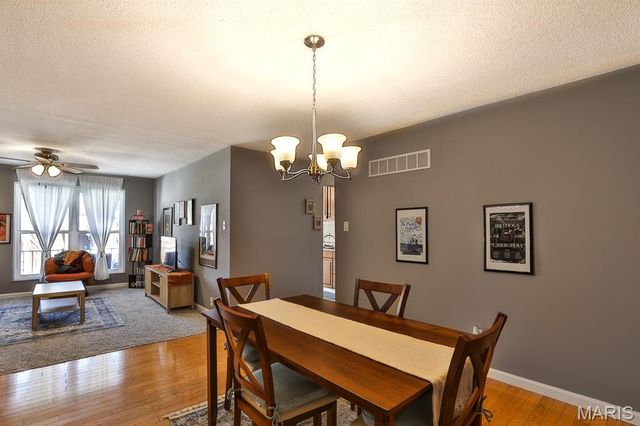 10379 Forest Brook Lane G, St Louis, MO 63146