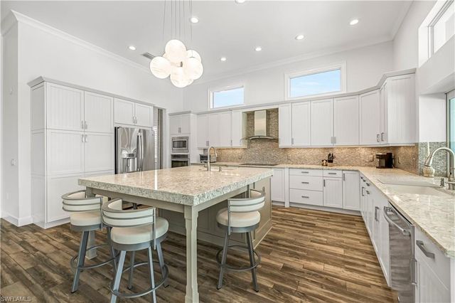 5042 Andros DR, Naples, FL 34113