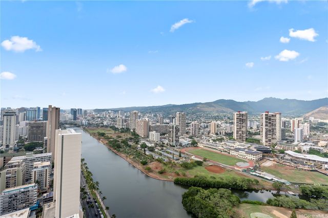 445 Seaside Avenue 4306, Honolulu, HI 96815