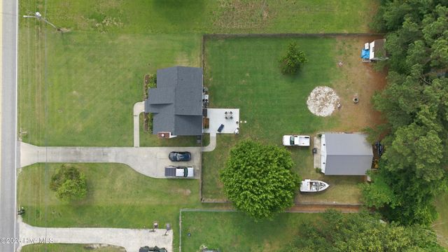 677 Davenport Farm Road, Winterville, NC 28590