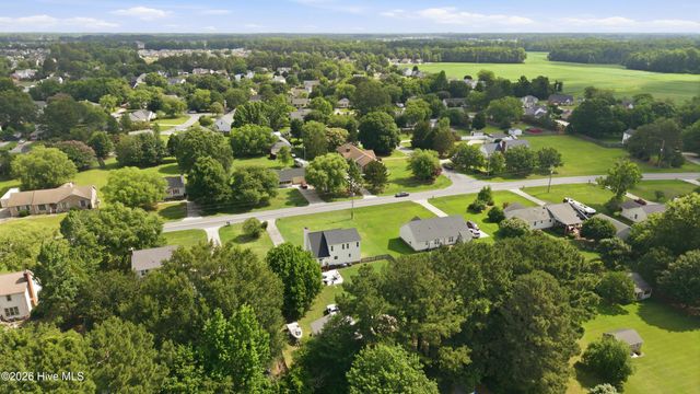 677 Davenport Farm Road, Winterville, NC 28590