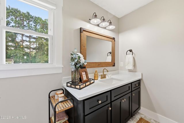 677 Davenport Farm Road, Winterville, NC 28590