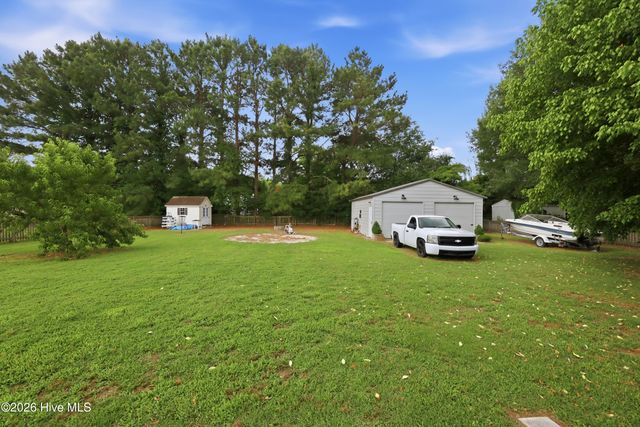 677 Davenport Farm Road, Winterville, NC 28590