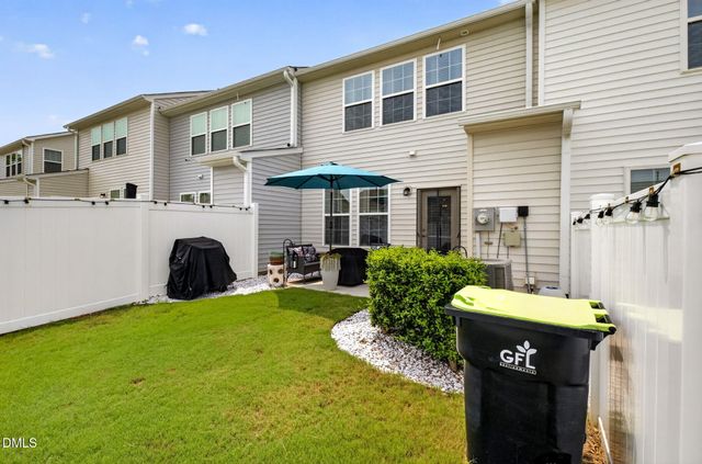 39 Hanging Moss Trail, Clayton, NC 27527