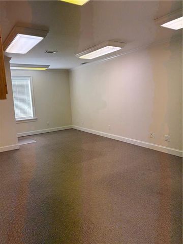 5252 Enchanted Cove SW, Lilburn, GA 30047
