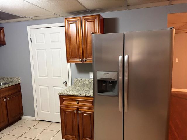 5252 Enchanted Cove SW, Lilburn, GA 30047