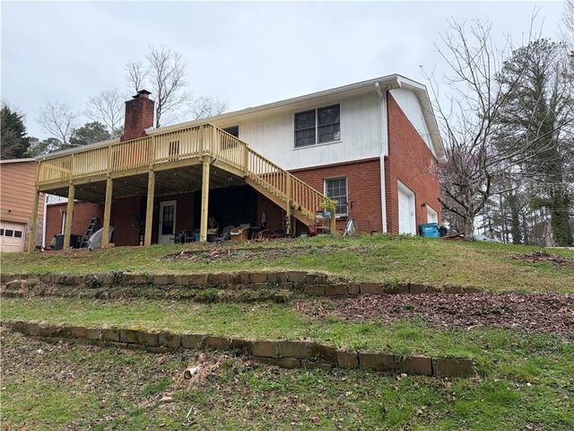 5252 Enchanted Cove SW, Lilburn, GA 30047