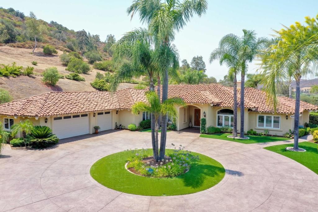 5641 Lake Vista Dr, Bonsall, CA 92003