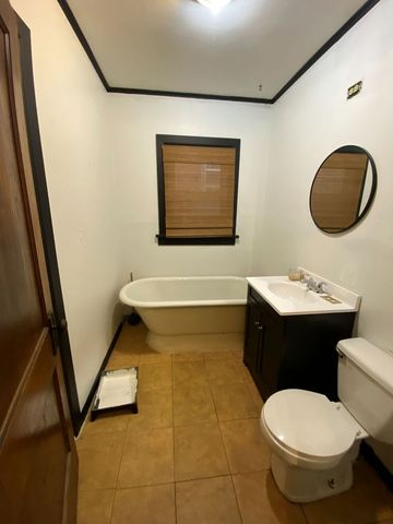 423 Auburn Street, Rockford, IL 61103