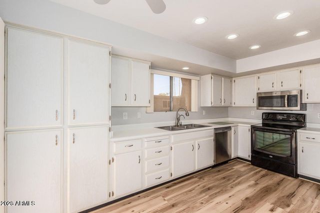 9831 E MICHIGAN Avenue, Sun Lakes, AZ 85248