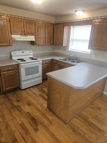 630 Rock Springs Rd, Smyrna, TN 37167