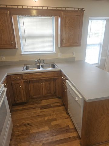 630 Rock Springs Rd, Smyrna, TN 37167