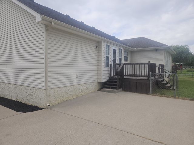 630 Rock Springs Rd, Smyrna, TN 37167