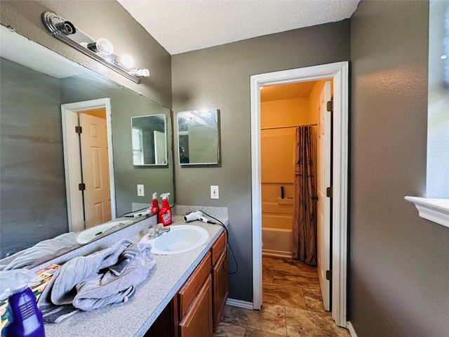 17001 Valley Lane, Conroe, TX 77306