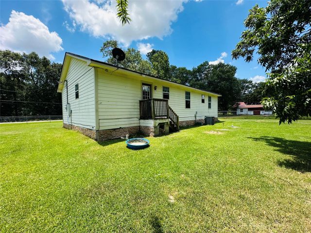 17001 Valley Lane, Conroe, TX 77306
