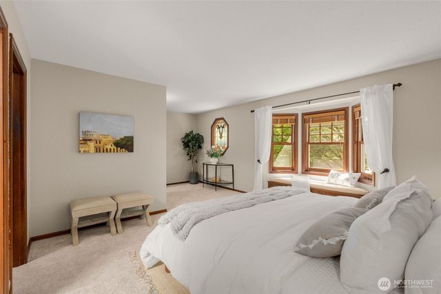 21016 NE 36th Street, Sammamish, WA 98074