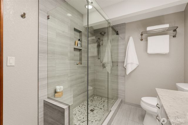 21016 NE 36th Street, Sammamish, WA 98074