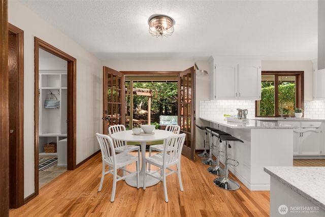 21016 NE 36th Street, Sammamish, WA 98074