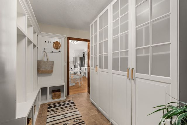 21016 NE 36th Street, Sammamish, WA 98074