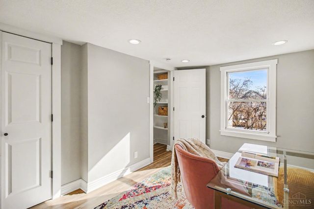 5317 Whetsel Avenue, Cincinnati, OH 45227