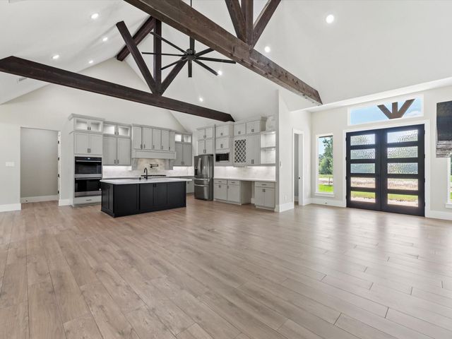 413 S Garrett Circle, Bellville, TX 77418