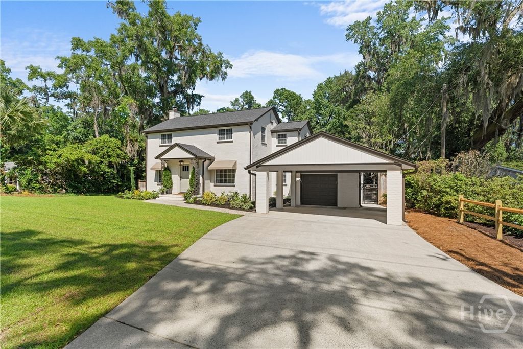 Image 2 of property listing at 1315 Brightwood Drive, Savannah, GA 31406