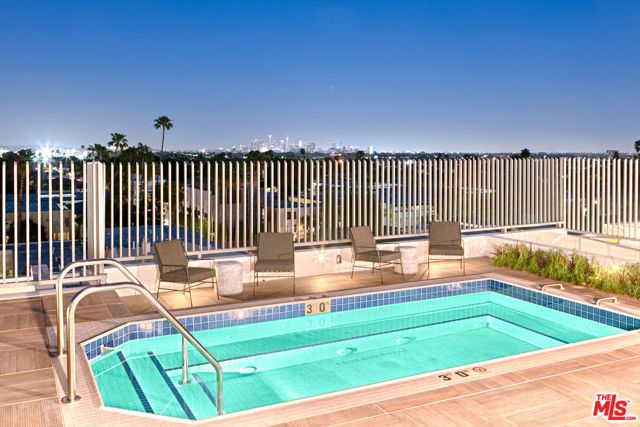 1001 N FAIRFAX Avenue PH6, West Hollywood, CA 90046