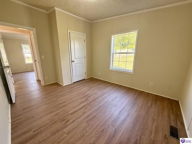 114 Carriage Way, Elizabethtown, KY 42701