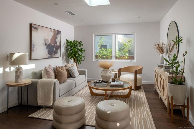 1025 Wilbur Ave, San Diego, CA 92109