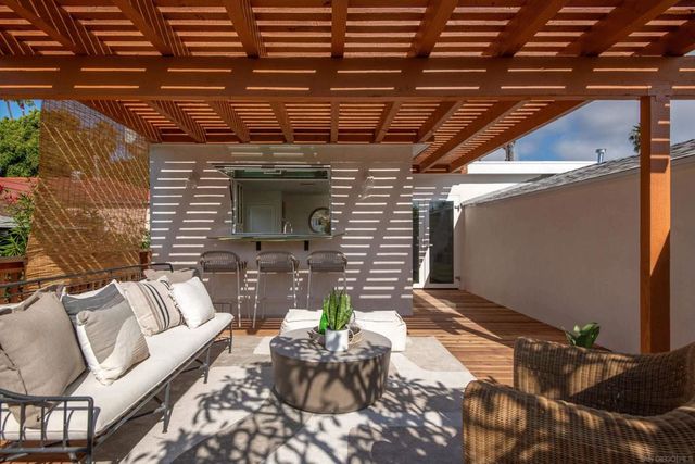 1025 Wilbur Ave, San Diego, CA 92109