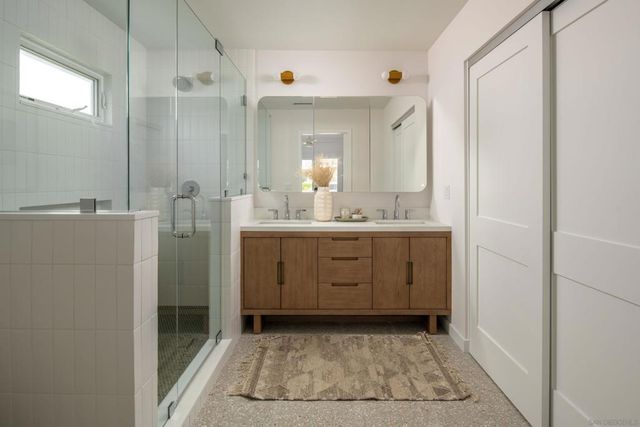 1025 Wilbur Ave, San Diego, CA 92109