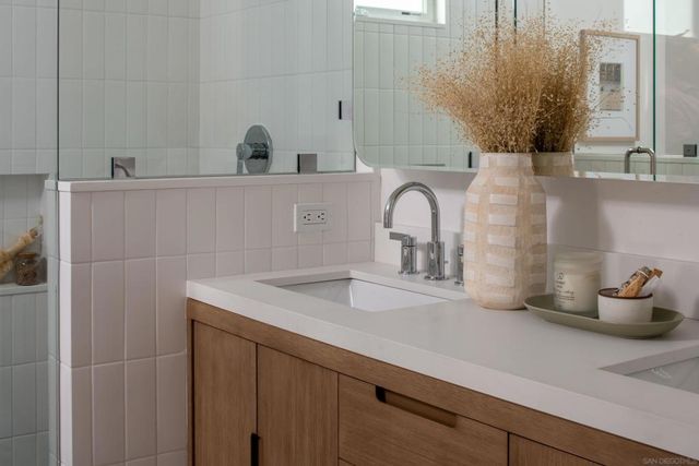 1025 Wilbur Ave, San Diego, CA 92109