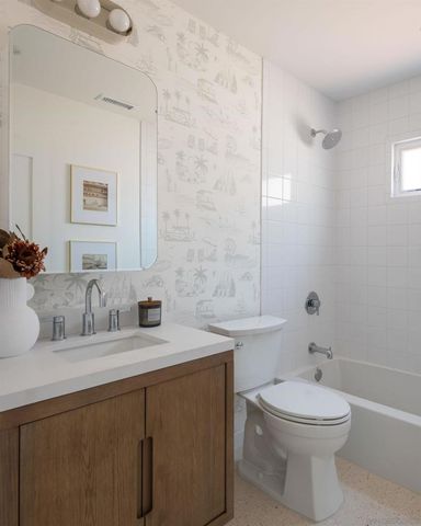 1025 Wilbur Ave, San Diego, CA 92109