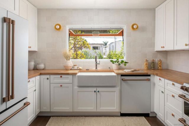 1025 Wilbur Ave, San Diego, CA 92109