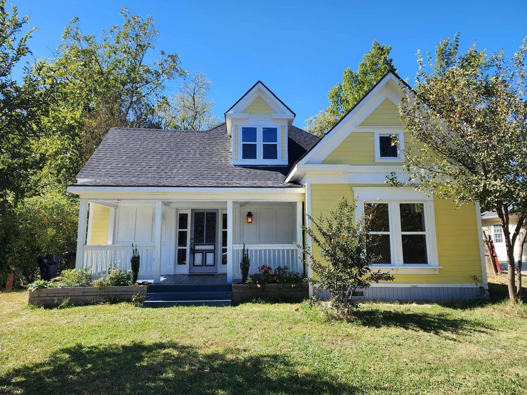 3912 Gordon Street, Greenville, TX 75401