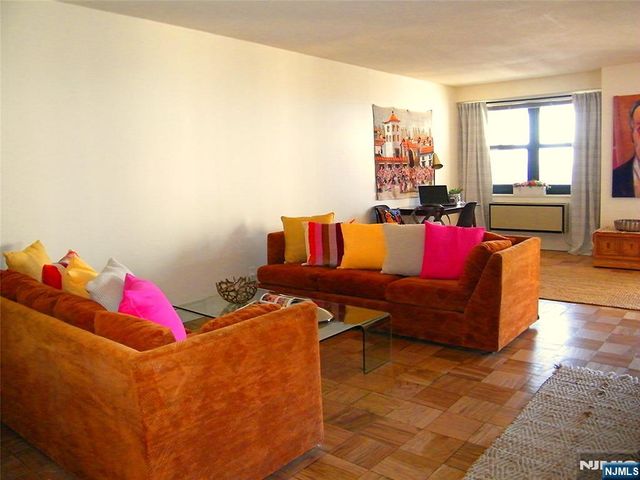 7855 Boulevard 1106, North Bergen, NJ 07047