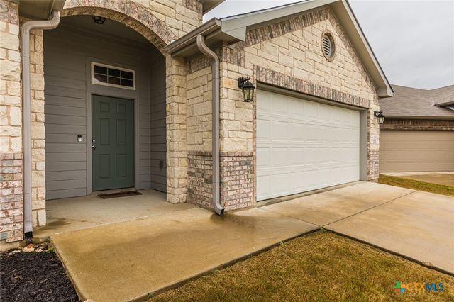 6142 Fairburn Court, Temple, TX 76502