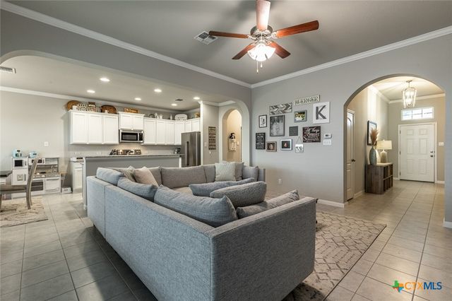 6142 Fairburn Court, Temple, TX 76502