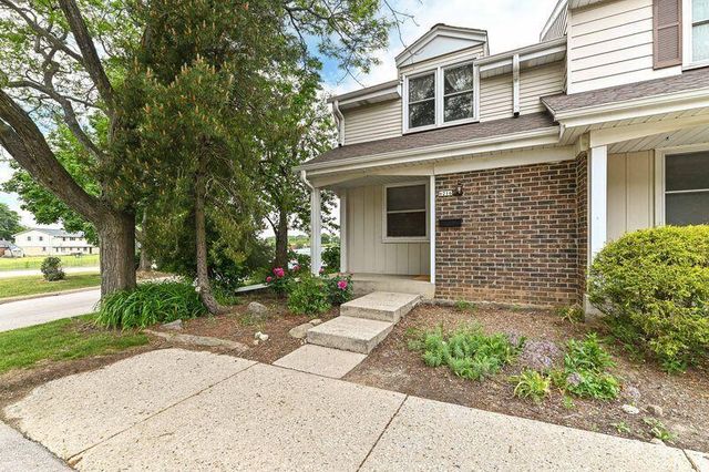 6216 W College AVENUE, Greendale, WI 53129