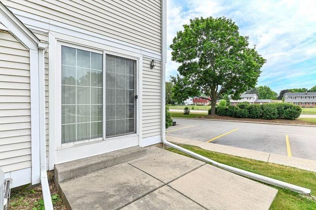 6216 W College AVENUE, Greendale, WI 53129